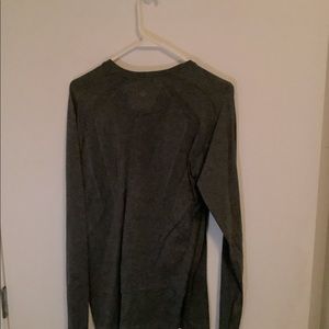 Gray lululemon metal vent tech long sleeve shirt